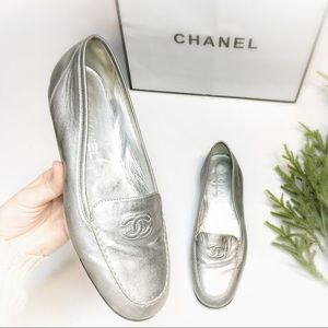 CHANEL silver loafers | Size 37 EU 7 US